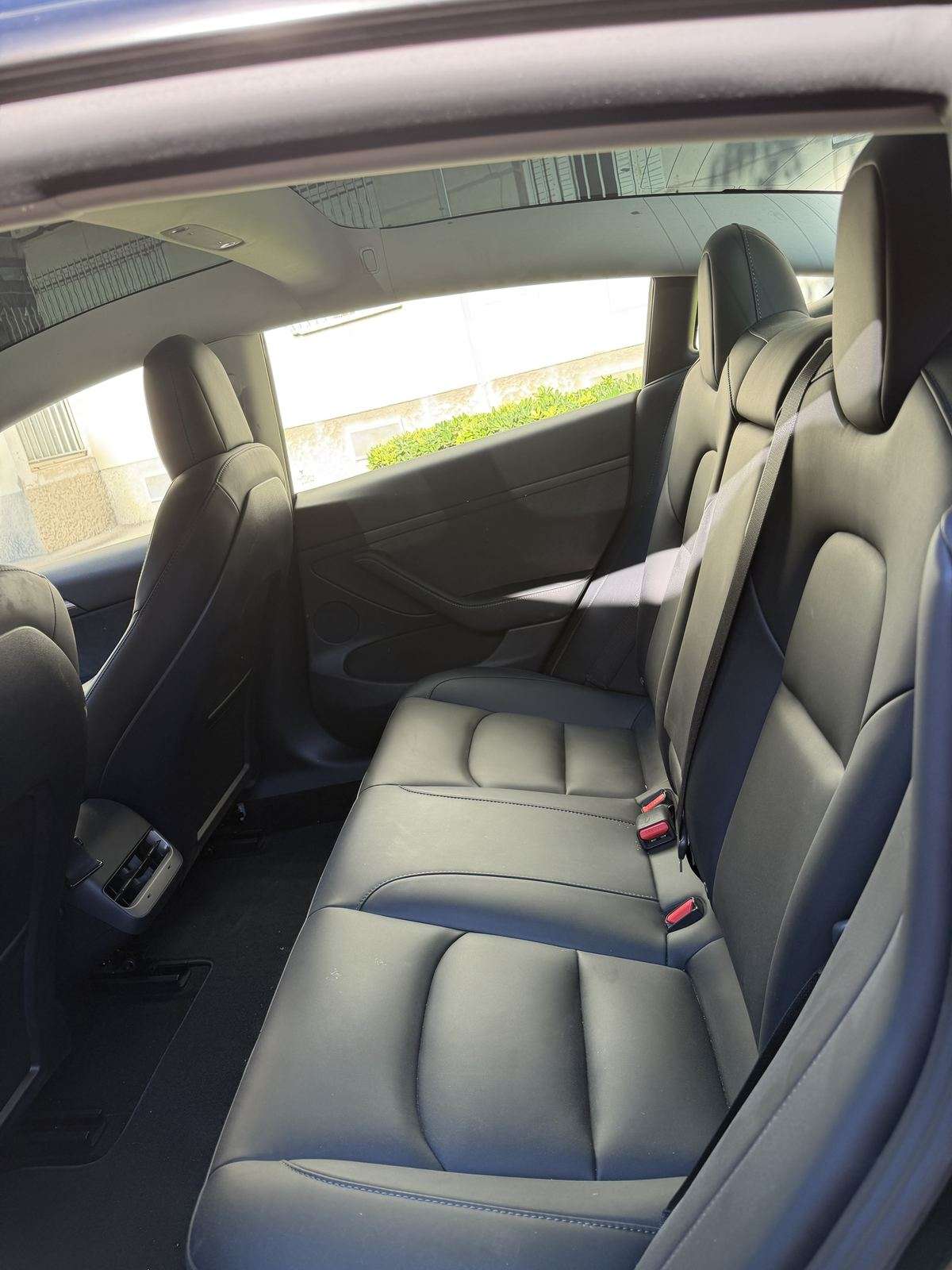 Tesla Model 3 Standard — TVA récupérable — photo 4